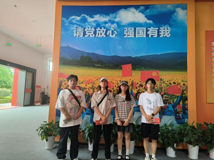  追寻少奇足迹，感悟红色初心 