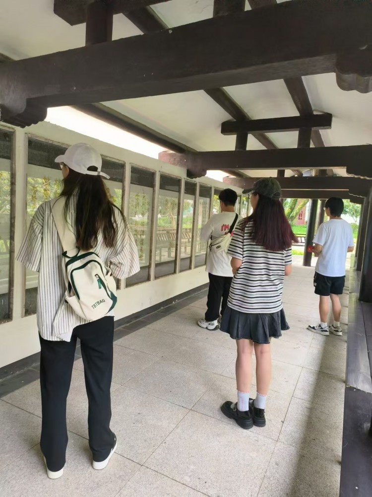 历史的启示，心灵的触动 