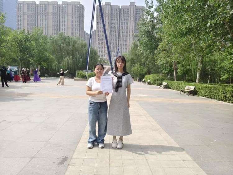  以行践知察园貌，青春问策促洁新 