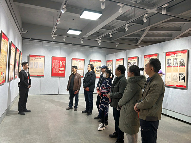 兰州各高校党支部活动专题 —— 参观“延安鲁艺版画作品及文献巡展”