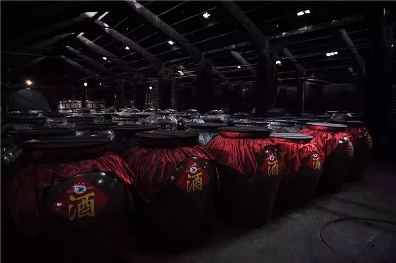 三十而立,品味凤城 一瓶好酒,背后的故事居然那么多