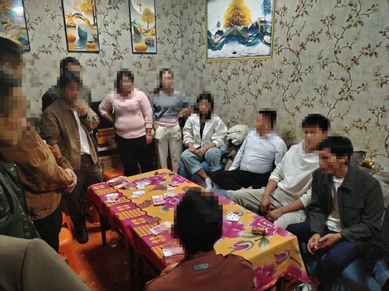  云南凤庆:“三警巡防联治”聚合力 亮利剑铲赌患净风气 