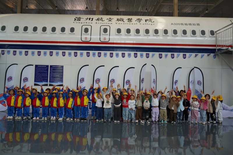 合影1.jpg