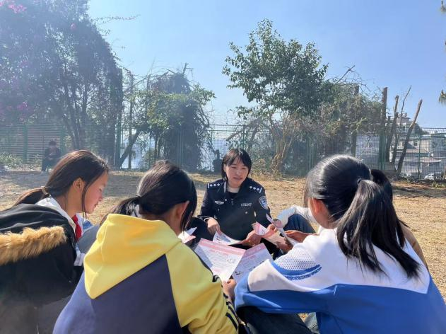  多维普法筑防线 守护平安“法”同行 