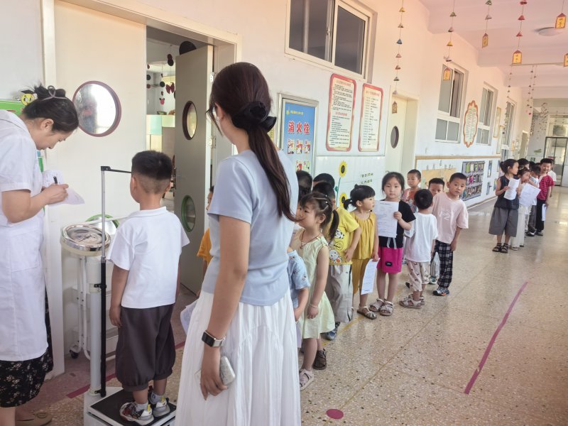  常庄镇中心卫生院开展幼儿园健康体检活动 