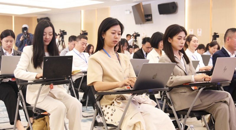  AMC中国资产正式启动全项权益资产重组及上市转股工作 以资本市场力量赋能高质量发展 